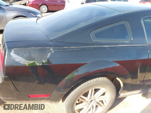 2007 Ford Mustang Deluxe с VIN 1ZVFT80N975339457, выставлен на аукционе IAAI как лот 42080705 с пробегом 174 771 миль миль и . История ставок и продаж доступна на DreamBid. Изображение 6.