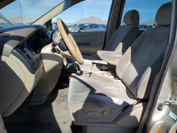 2002 Mazda MPV LX with VIN JM3LW28J020309014, listed as a Copart auction lot 81004584 with 249,161 mi miles and Salvage title. Bid and sale history available at DreamBid. Image 7.