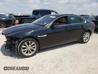 2019 Jaguar XF 25t Premium with VIN SAJBD4FXXKCY81432, listed as a Copart auction lot 62196333 with 33,572 mi miles. Bid and sale history available at carsss.com. Image 1.