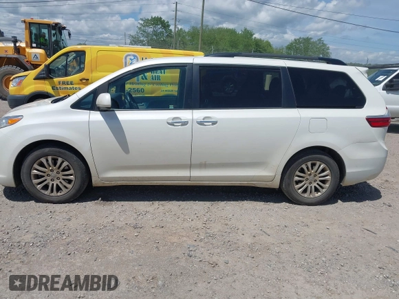 2017 Toyota Sienna XLE Auto Access Seat с VIN 5TDYZ3DC9HS889730, выставлен на аукционе IAAI как лот 42171616 с пробегом 92 822 миль миль и . История ставок и продаж доступна на DreamBid. Изображение 14.