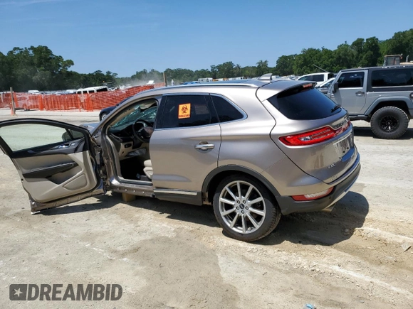 2019 Lincoln MKC Reserve with VIN 5LMCJ3C97KUL02010, listed as a Copart auction lot 57616845 with 73,501 mi miles and Non repairable. Bid and sale history available at DreamBid. Image 2.