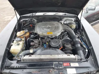 1988 Mercedes-Benz 560 Series 560SL with VIN WDBBA48D9JA081286, listed as a IAAI auction lot 41742395 with 143,034 mi miles. Bid and sale history available at carsss.com. Image 10.