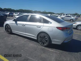 2019 Hyundai Sonata SE with VIN 5NPE24AF3KH810903, listed as a IAAI auction lot 41831371 with 68,317 mi miles and . Bid and sale history available at carsss.com. Image 3.