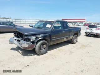 2000 Dodge Ram 1500 with VIN 3B7HC13Z0YG110645, listed as a IAAI auction lot 42038503 with 1 mi miles. Bid and sale history available at carsss.com. Image 2.
