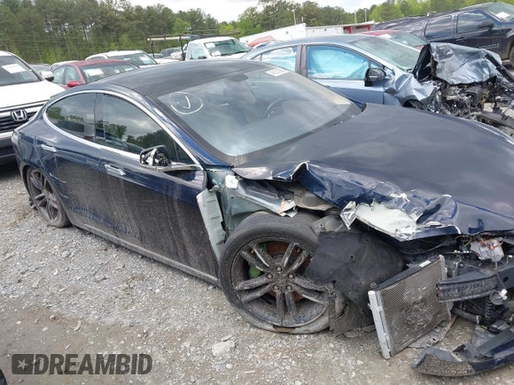 2014 Tesla Model S 60 with VIN 5YJSA1H15EFP43884, listed as a IAAI auction lot 41993180 with 78,305 mi miles and . Bid and sale history available at DreamBid. Image 12.