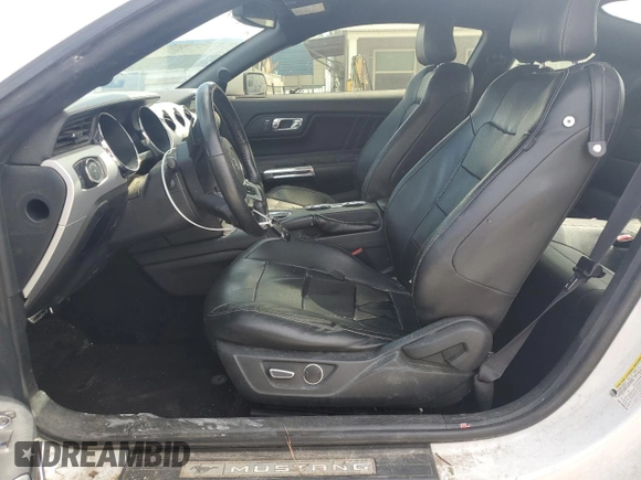 2015 Ford Mustang EcoBoost z VIN 1FA6P8TH7F5306748, wystawiony jako Copart lot #54726725 z przebiegiem 226 055 mil mil oraz Szkoda całkowita • Salvage title. Historia ofert i sprzedaży dostępna na DreamBid. Obrazek 7.