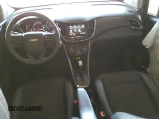 2021 Chevrolet Trax LT z VIN KL7CJPSB5MB330662, wystawiony jako Copart lot #58805965 z przebiegiem 63 157 mil mil oraz Szkoda całkowita • Salvage title. Historia ofert i sprzedaży dostępna na DreamBid. Obrazek 8.