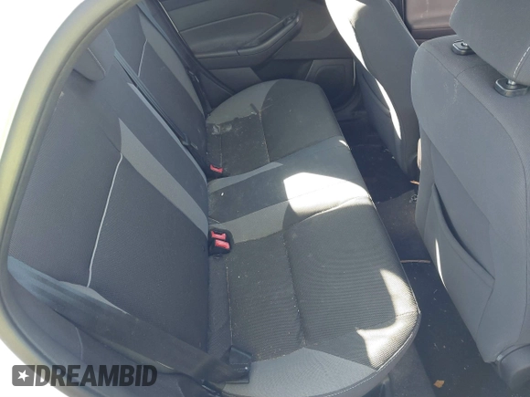 2014 Ford Focus SE with VIN 1FADP3F21EL119923, listed as a IAAI auction lot 41585170 with 126,266 mi miles. Bid and sale history available at carsss.com. Image 8.