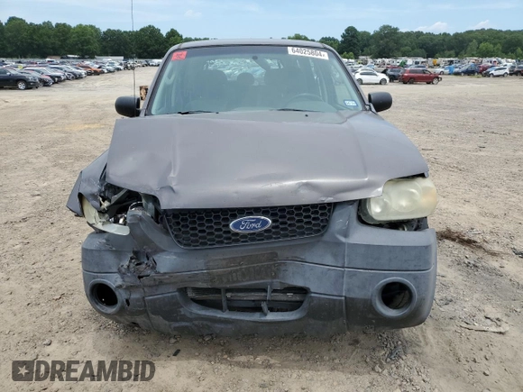 2005 Ford Escape XLS Value with VIN 1FMYU02ZX5KA88548, listed as a Copart auction lot 64025804 with 176,155 mi miles and Salvage Title. Bid and sale history available at carsss.com. Image 5.