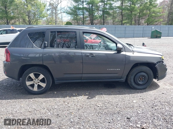 2017 Jeep Compass High Altitude with VIN 1C4NJDEB5HD175630, listed as a IAAI auction lot 42066679 with 114,585 mi miles. Bid and sale history available at carsss.com. Image 13.