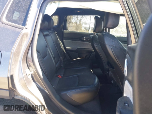 2023 Jeep Compass Latitude Lux с VIN 3C4NJDFN5PT546738, выставлен на аукционе IAAI как лот 41740196 с пробегом 33 377 миль миль и . История ставок и продаж доступна на DreamBid. Изображение 8.