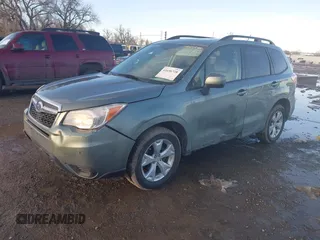 2015 Subaru Forester 2.5i Premium with VIN JF2SJADC4FH425314, listed as a IAAI auction lot 41656728 with 92,924 mi miles. Bid and sale history available at carsss.com. Image 2.