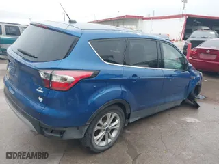 2017 Ford Escape SE with VIN 1FMCU0G98HUD67072, listed as a IAAI auction lot 41950388 with 1 mi miles. Bid and sale history available at carsss.com. Image 4.