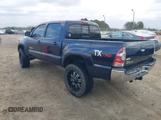 2012 Toyota Tacoma PreRunner z VIN 3TMJU4GN3CM128574, wystawiony jako IAAI lot #41776358 z przebiegiem 168 502 mil mil oraz . Historia ofert i sprzedaży dostępna na DreamBid. Obrazek 3.