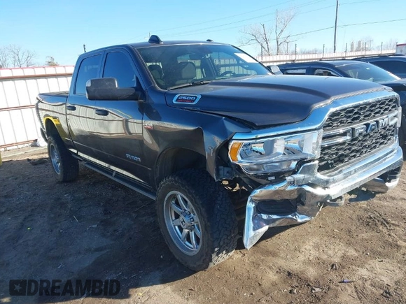 2022 Ram 2500 Tradesman with VIN 3C6UR5CJ5NG281375, listed as a IAAI auction lot 41453801 with 38,289 mi miles. Bid and sale history available at carsss.com. Image 1.