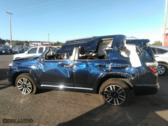 2023 Toyota 4Runner Limited with VIN JTEKU5JRXP6198080, listed as a IAAI auction lot 40468098 with 1 mi miles. Bid and sale history available at carsss.com. Image 13.
