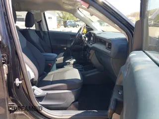 2023 Ford Maverick XL with VIN 3FTTW8F98PRA94283, listed as a IAAI auction lot 42091457 with 17,304 mi miles and . Bid and sale history available at DreamBid. Image 5.