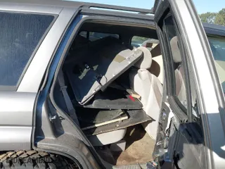 2005 Chevrolet TrailBlazer LT with VIN 1GNDT13S152381422, listed as a IAAI auction lot 40618320 with 1 mi miles. Bid and sale history available at carsss.com. Image 8.