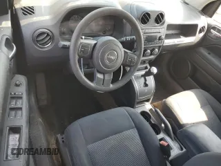 2016 Jeep Compass Sport z VIN 1C4NJCBA3GD611556, wystawiony jako Copart lot #44656665 z przebiegiem Nie podano mil oraz Szkoda całkowita • Salvage title. Historia ofert i sprzedaży dostępna na DreamBid. Obrazek 8.