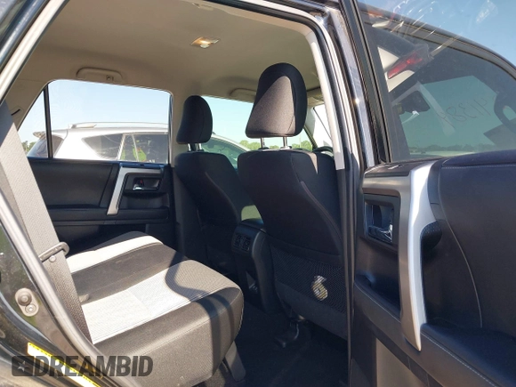 2021 Toyota 4Runner SR5 with VIN JTEEU5JR7M5242390, listed as a IAAI auction lot 42241384 with 43,695 mi miles and . Bid and sale history available at DreamBid. Image 8.