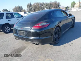 2011 Porsche Panamera with VIN WP0AA2A71BL013687, listed as a IAAI auction lot 41647569 with 116,685 mi miles and . Bid and sale history available at DreamBid. Image 4.