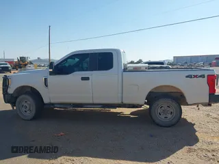 2017 Ford F-250 XLT with VIN 1FT7X2B67HEB92247, listed as a IAAI auction lot 42256813 with 137,486 mi miles and . Bid and sale history available at DreamBid. Image 13.