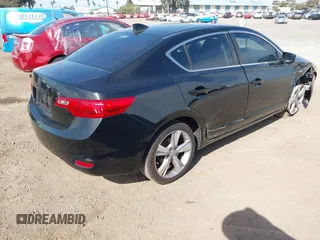 2013 Acura ILX Premium Pkg with VIN 19VDE1F5XDE003179, listed as a IAAI auction lot 41688274 with 186,470 mi miles. Bid and sale history available at carsss.com. Image 4.