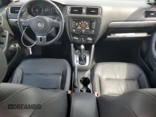 2014 Volkswagen Jetta TDI w/Premium with VIN 3VWLL7AJ7EM436916, listed as a Copart auction lot 58238385 with 103,265 mi miles and Salvage title. Bid and sale history available at DreamBid. Image 8.