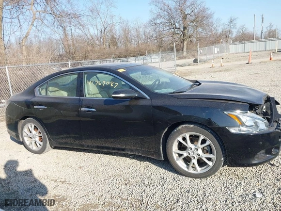 2012 Nissan Maxima 3.5 S with VIN 1N4AA5AP4CC841483, listed as a IAAI auction lot 41769087 with 187,600 mi miles. Bid and sale history available at carsss.com. Image 13.