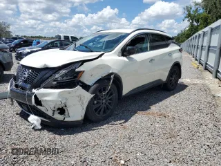 2022 Nissan Murano SV z VIN 5N1AZ2BJ0NC131362, wystawiony jako Copart lot #61014845 z przebiegiem Nie podano mil oraz Nie do naprawy • Non repairable. Historia ofert i sprzedaży dostępna na DreamBid. Obrazek 1.