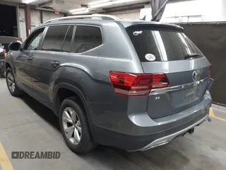 2019 Volkswagen Atlas SE с VIN 1V2DR2CA1KC591124, выставлен на аукционе IAAI как лот 42111572 с пробегом 40 430 миль миль и . История ставок и продаж доступна на DreamBid. Изображение 3.
