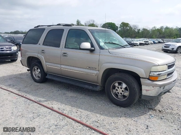 2002 Chevrolet Tahoe LT with VIN 1GNEC13Z82R273092, listed as a IAAI auction lot 41927418 with 230,416 mi miles. Bid and sale history available at carsss.com. Image 1.