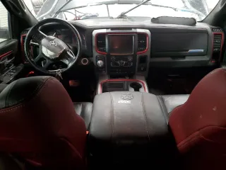 2016 Ram 1500 Rebel z VIN 1C6RR7YT2GS416206, wystawiony jako Copart lot #49328655 z przebiegiem 169 997 mil mil oraz Tytuł czysty. Historia ofert i sprzedaży dostępna na DreamBid. Obrazek 8.