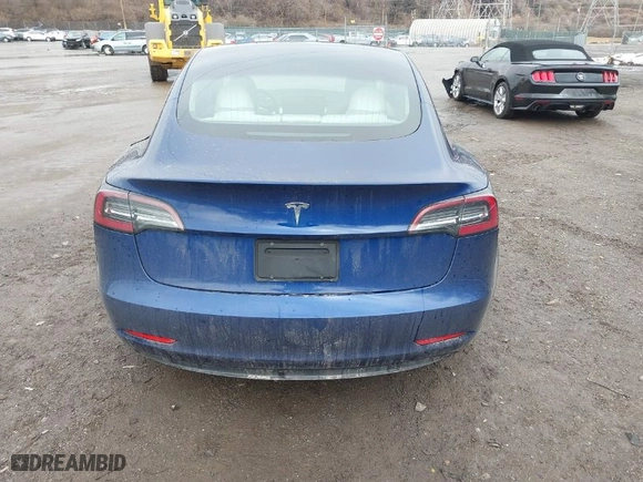 2019 Tesla Model 3 Mid Range with VIN 5YJ3E1EA6KF332812, listed as a IAAI auction lot 41586157 with 80,230 mi miles. Bid and sale history available at carsss.com. Image 16.