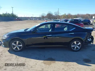 2020 Nissan Altima 2.5 SL with VIN 1N4BL4EWXLC102435, listed as a IAAI auction lot 40835915 with 48,917 mi miles. Bid and sale history available at carsss.com. Image 15.