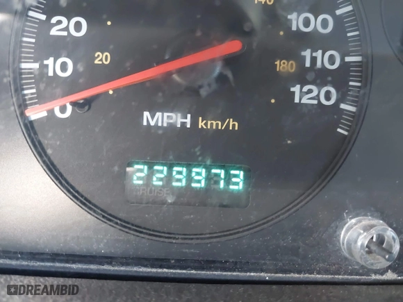 2001 Jeep Grand Cherokee Laredo with VIN 1J4GW48S91C721227, listed as a IAAI auction lot 41792524 with 229,973 mi miles. Bid and sale history available at carsss.com. Image 7.