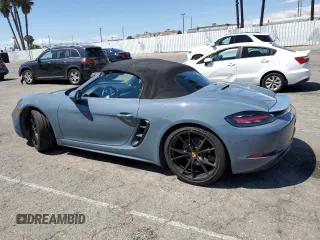 2018 Porsche 718 Boxster z VIN WP0CA2A83JS210673, wystawiony jako Copart lot #64289503 z przebiegiem 43 663 mil mil oraz . Historia ofert i sprzedaży dostępna na DreamBid. Obrazek 2.
