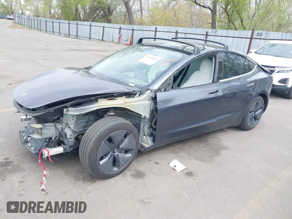 2020 Tesla Model 3 Long Range with VIN 5YJ3E1EB1LF639055, listed as a IAAI auction lot 42048009 with 43,493 mi miles. Bid and sale history available at carsss.com. Image 19.