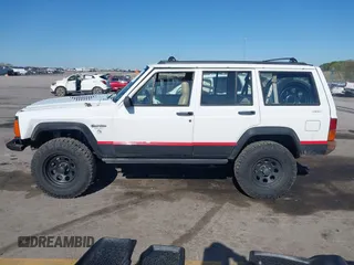 1995 Jeep Cherokee Sport with VIN 1J4FJ68S1SL576255, listed as a IAAI auction lot 42178902 with 214,041 mi miles and . Bid and sale history available at DreamBid. Image 14.