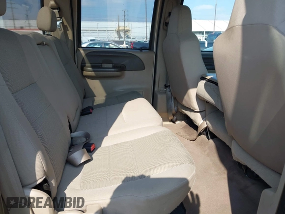 2004 Ford F-250 XL with VIN 1FTNW20L64ED90699, listed as a IAAI auction lot 41436621 with 221,586 mi miles and . Bid and sale history available at DreamBid. Image 8.