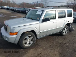 2009 Jeep Commander Sport with VIN 1J8HG48K39C553953, listed as a IAAI auction lot 41863115 with 175,461 mi miles. Bid and sale history available at carsss.com. Image 18.