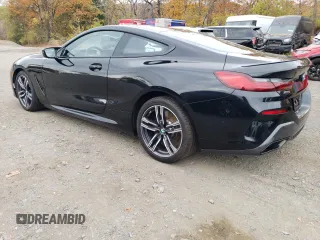 2024 BMW 8 Series M850i xDrive z VIN WBABC4C01RCR33725, wystawiony jako Copart lot #78457344 z przebiegiem 5 469 mil mil oraz Szkoda całkowita • Salvage title. Historia ofert i sprzedaży dostępna na DreamBid. Obrazek 2.
