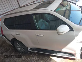 2010 Lexus GX 460 with VIN JTJBM7FX4A5005200, listed as a IAAI auction lot 42018314 with 271,553 mi miles and . Bid and sale history available at DreamBid. Image 14.