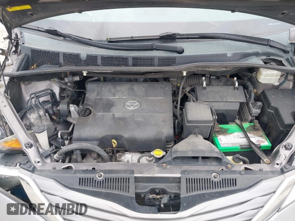 2013 Toyota Sienna XLE AAS with VIN 5TDYK3DC5DS405535, listed as a IAAI auction lot 42348931 with 186,177 mi miles and . Bid and sale history available at DreamBid. Image 10.