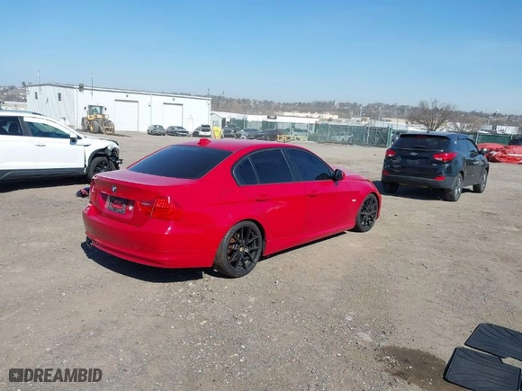 2011 BMW 3 Series 328i with VIN WBAPH7C56BE723684, listed as a IAAI auction lot 41762548 with 138,461 mi miles. Bid and sale history available at carsss.com. Image 4.