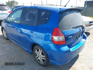 2007 Honda Fit Sport with VIN JHMGD386X7S036286, listed as a IAAI auction lot 42481245 with 172,055 mi miles and . Bid and sale history available at DreamBid. Image 3.