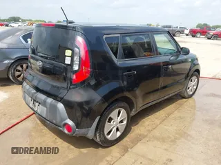 2014 Kia Soul with VIN KNDJN2A22E7004308, listed as a IAAI auction lot 42035335 with 1 mi miles. Bid and sale history available at carsss.com. Image 4.