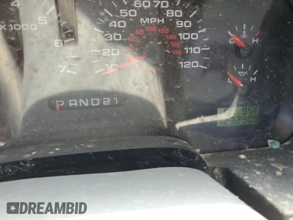 2007 Ford F-150 XL z VIN 1FTRF12227NA58960, wystawiony jako Copart lot #60405635 z przebiegiem 123 290 mil mil oraz Szkoda całkowita • Salvage title. Historia ofert i sprzedaży dostępna na DreamBid. Obrazek 9.