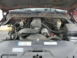 2000 Chevrolet Silverado 1500 with VIN 1GCEC14V5YE364695, listed as a Copart auction lot 54573724 with 231,727 mi miles and Salvage Title. Bid and sale history available at carsss.com. Image 11.