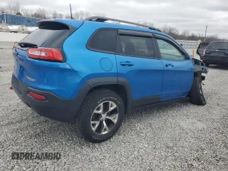 2017 Jeep Cherokee Trailhawk L Plus with VIN 1C4PJMBB7HW665424, listed as a Copart auction lot 49121155 with 68,782 mi miles and Salvage Title. Bid and sale history available at carsss.com. Image 3.
